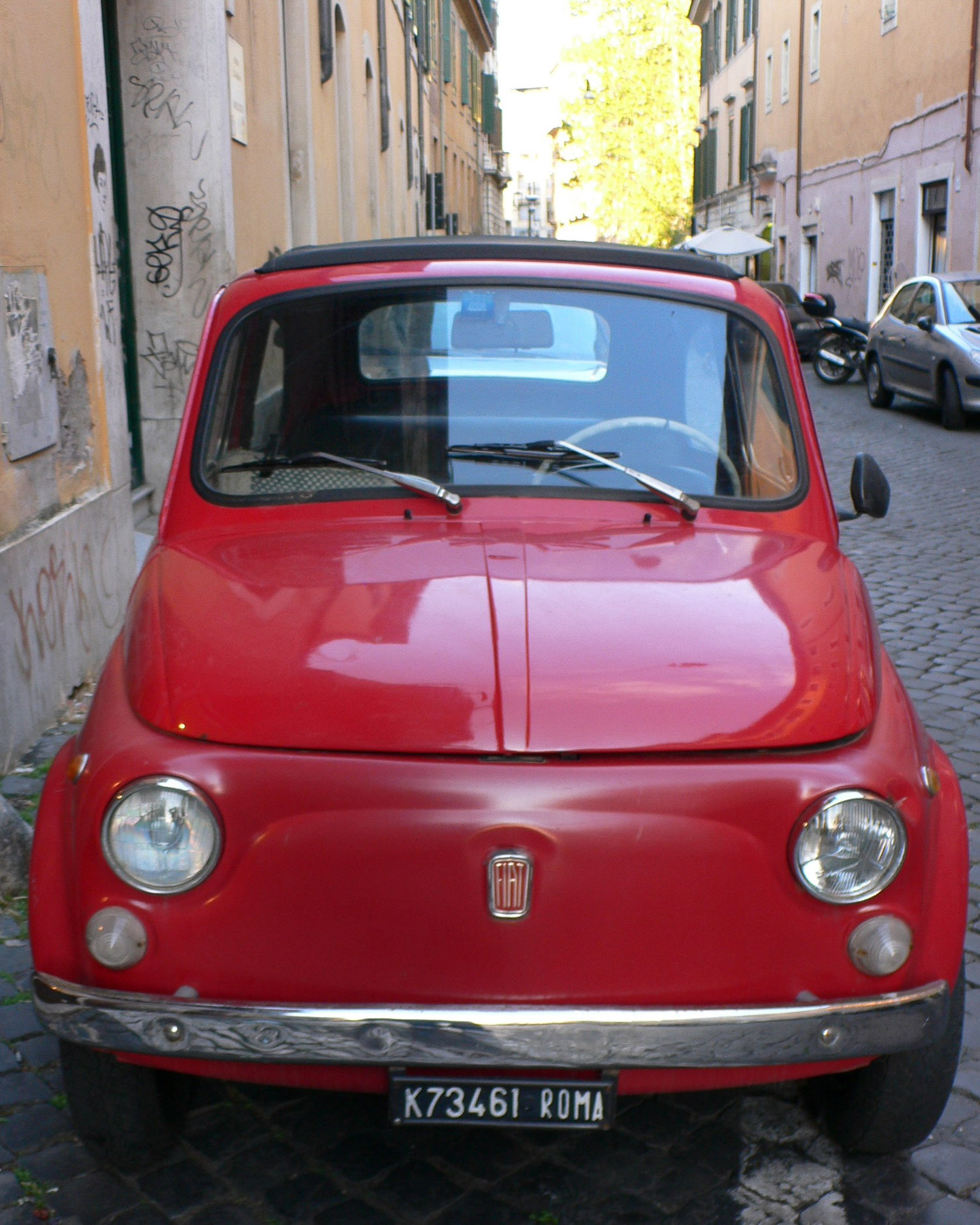 Small cars in Rome Photo Heatheronhertravels.com