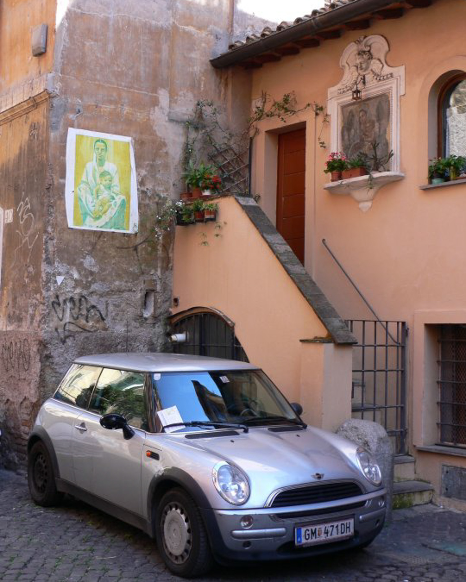 Small cars in Rome Photo Heatheronhertravels.com