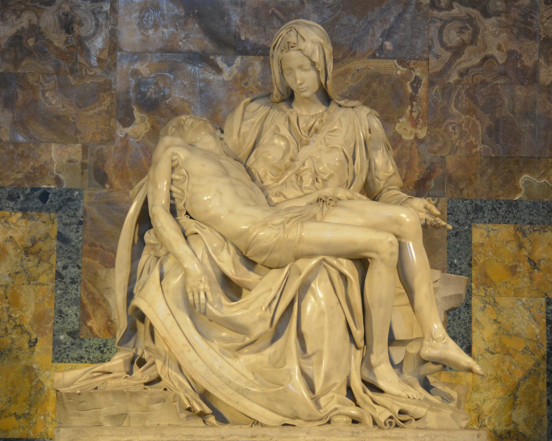Michelangelo's Pietà in St Peter's Rome Photo: twstringer on Pixabay