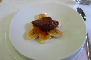 Caramelised bananas with chocolate mousse