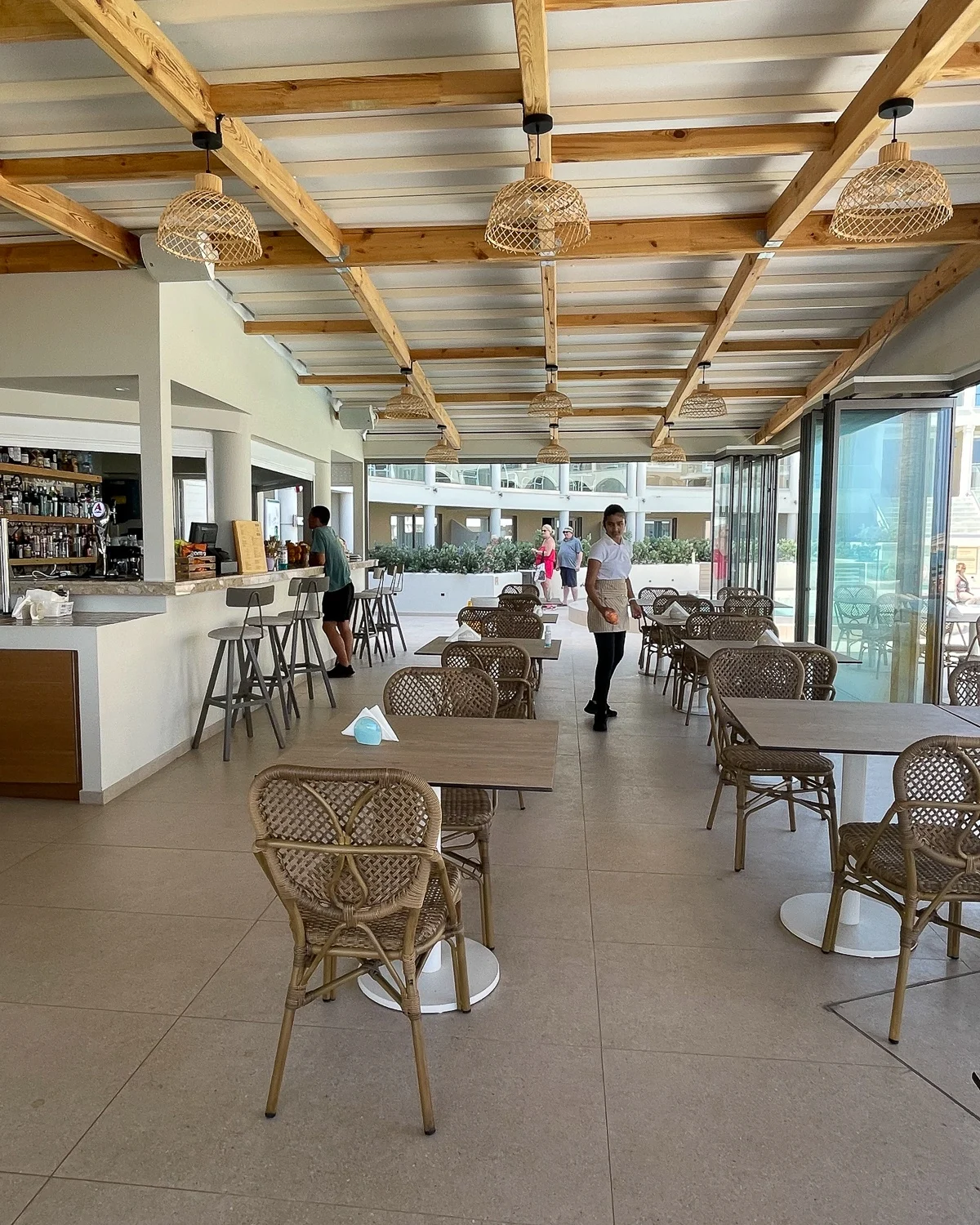 Poolside bar at Windmill Bay Hotel Zakynthos Photo Heatheronhertravels.com