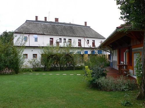 Hullam Hostel, Révfülöp by Lake Balaton