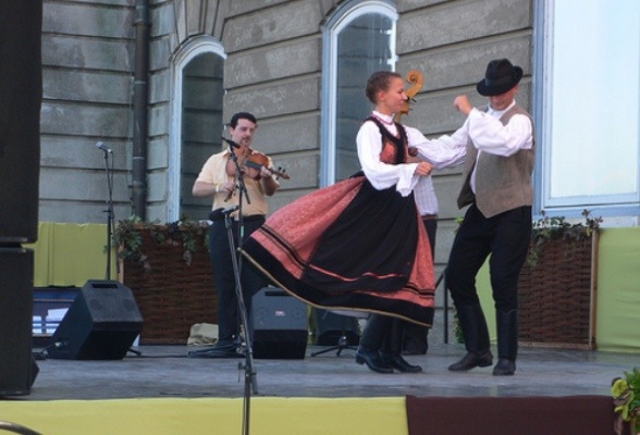 Hungarian Folk art festival in Budapest