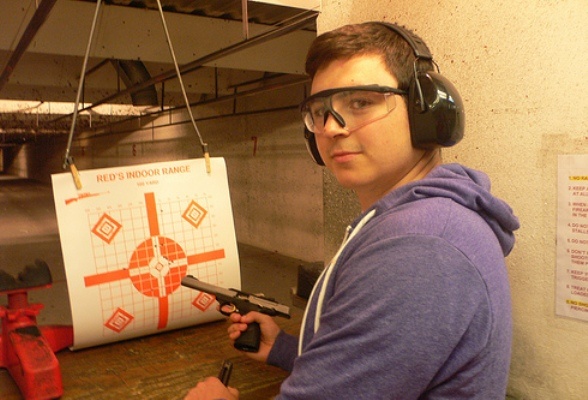 Shooting at Reds Indoor Range, Austin1