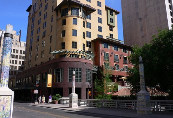 Hotel Valencia Riverwalk