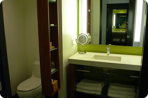 Bathroom at Hotel Sorella, City Centre, Houston Photo: Heatheronhertravels.com