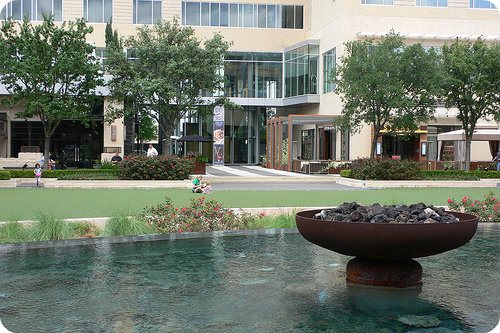 The Plaza, City Centre Houston in front of Hotel Sorella Photo: Heatheronhertravels.com