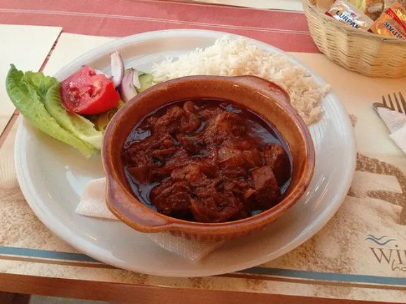 Beef Stifado at Windmill Hotel, Argassi, Zante Photo: Heatheronhertravels..com