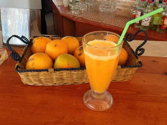 Fresh Orange juice at Windmill Studios Hotel Photo: Heatheronhertravels.com