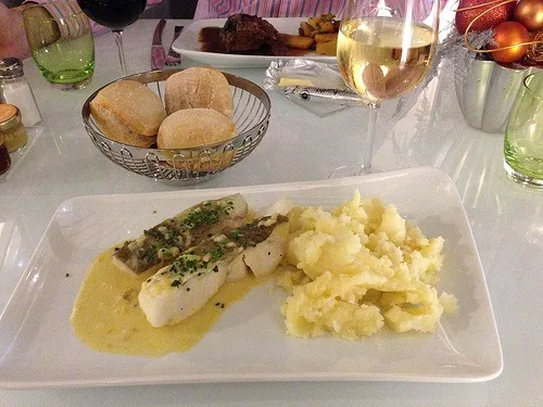 Dinner at Cafe Atlantic, Hotel Pullman Paris Montparnasse Photo: Heatheronhertravels.com