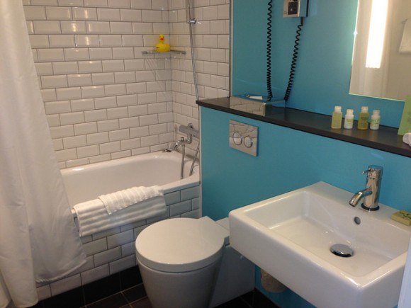 The bathroom in our Junior Suite at Andersen Hotel, Copenhagen Photo: Heatheronhertravels.com