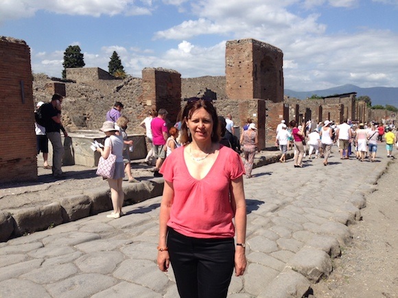 Heather at Pompeii Photo: Heatheronhertravels.com