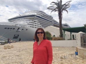Ready to board MSC Splendida at Tunis wearing my Eileen Fisher linen top