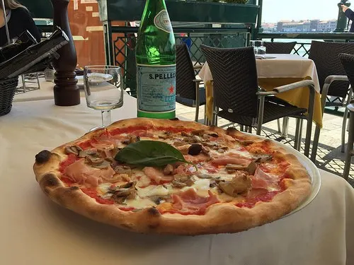 Pizza in Venice Photo: Heatheronhertravels.com