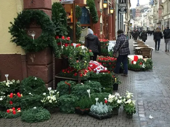 Christmas wreaths on sale in Heidelberg Photo: Heatheronhertravels.com