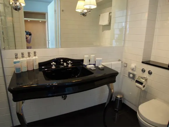 Bathroom at Kurhotel Skodsborg, Copenhagen Photo: Heatheronhertravels.com