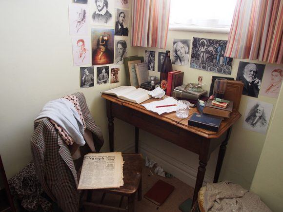 Dylan's bedroom at The Dylan Thomas Birthplace in Swansea Photo: Heatheronhertravels.com