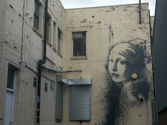 Banksy Girl with the pearl earing