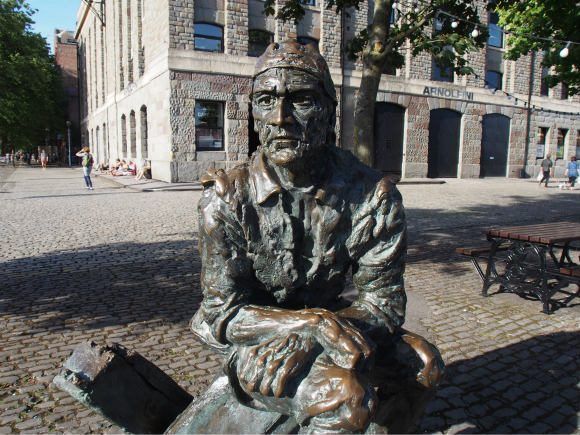 John Cabot statue in Bristol