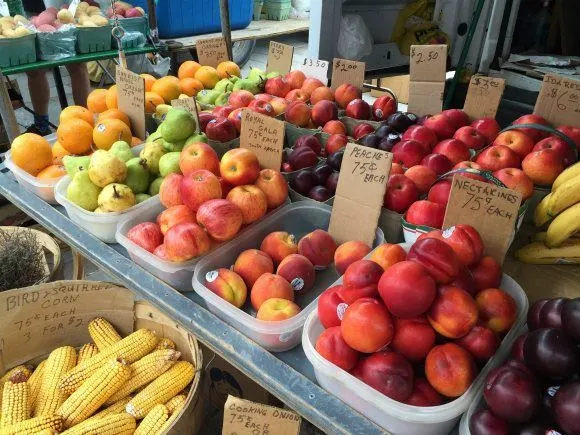 Farmer's market in Kingston, Ontario pHoto: Heatheronhertravels.com