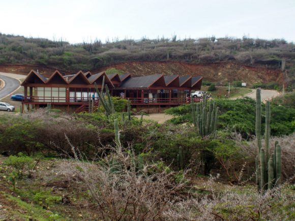 Arikok national Park hikng, Aruba Photo: Heatheronhertravels.com