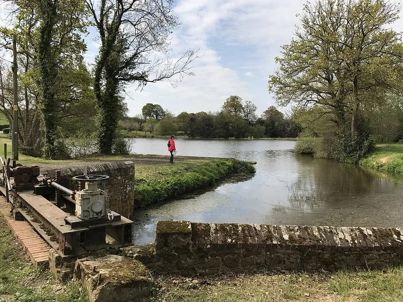 Mill pond near Lurgashall photo: Heatheronhertravels.com