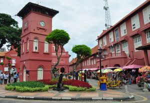 Stadthuys in Malacca photo: roaming-the-planet on Flickr