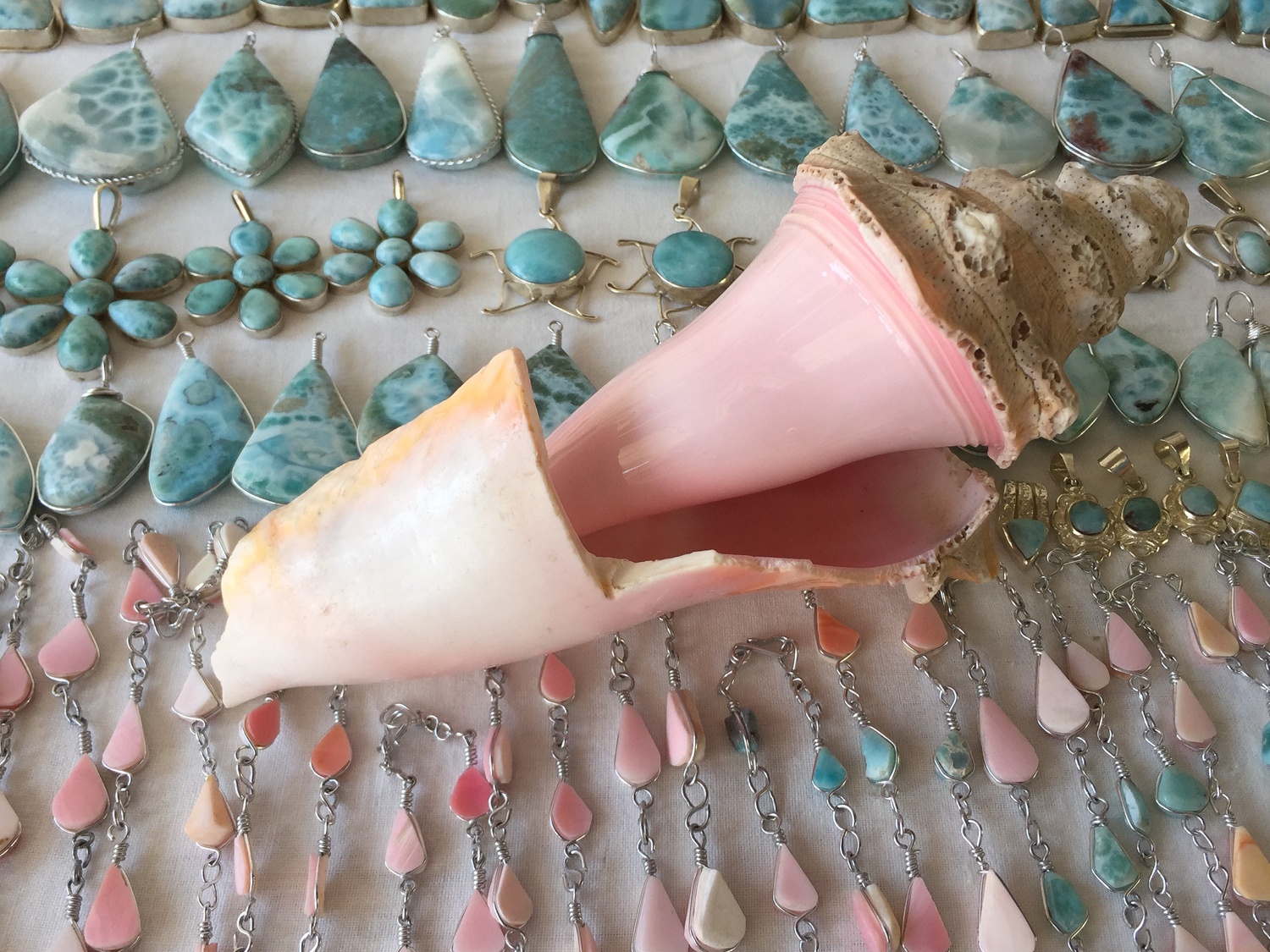 Conch shell jewellery - shopping in St Kitts Photo Heatheronhertravels.com