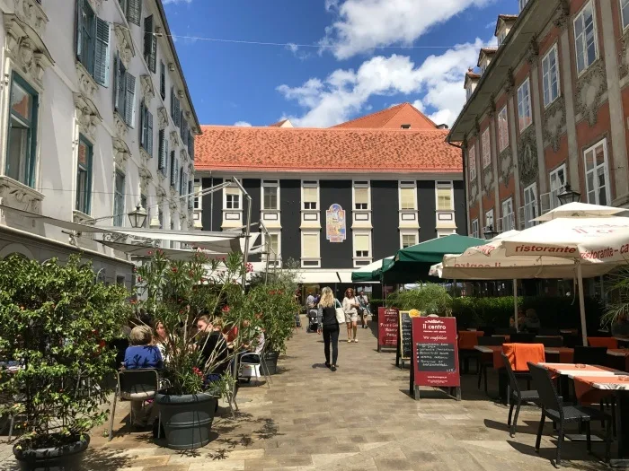 Restaurants in Graz: Cafes in Graz Austria - things to do in Graz Photo: Heatheronhertravels.com