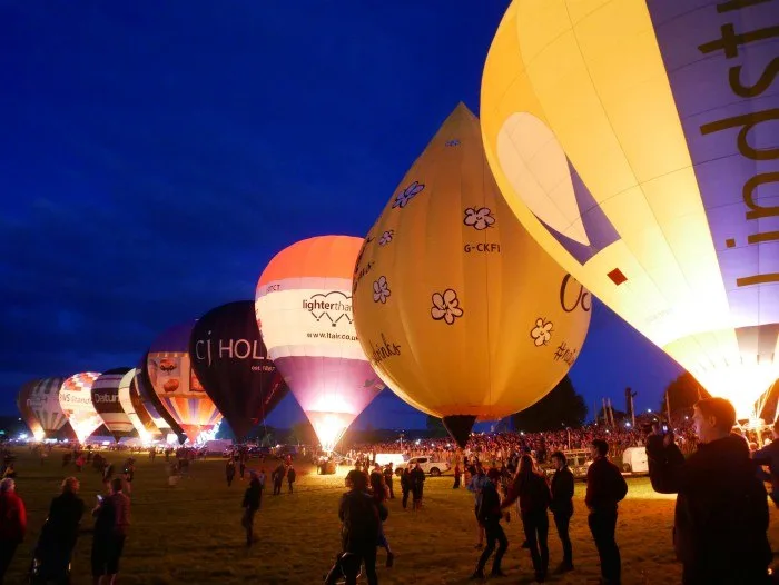 Night Glow at Bristol Balloon Fiesta Aug 2017 Photo: Heatheronhertravels.com