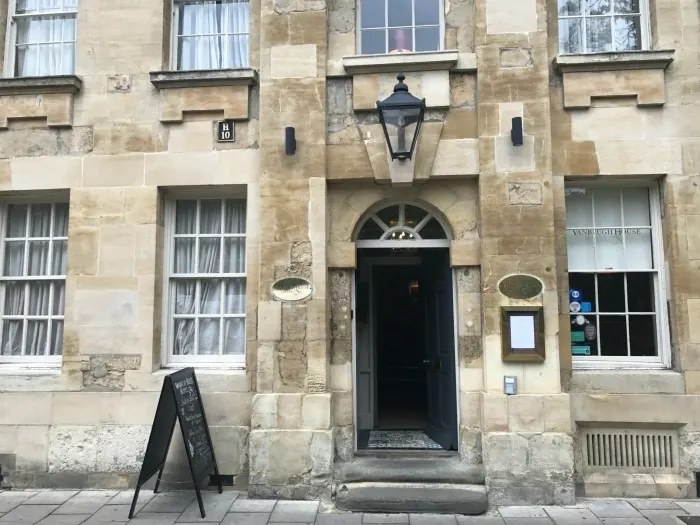 Vanbrugh House Hotel - boutique hotel in Oxford