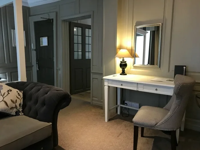 Vicarage Suite at Vanbrugh House Hotel in Oxford photo: Heatheronhertravels.com