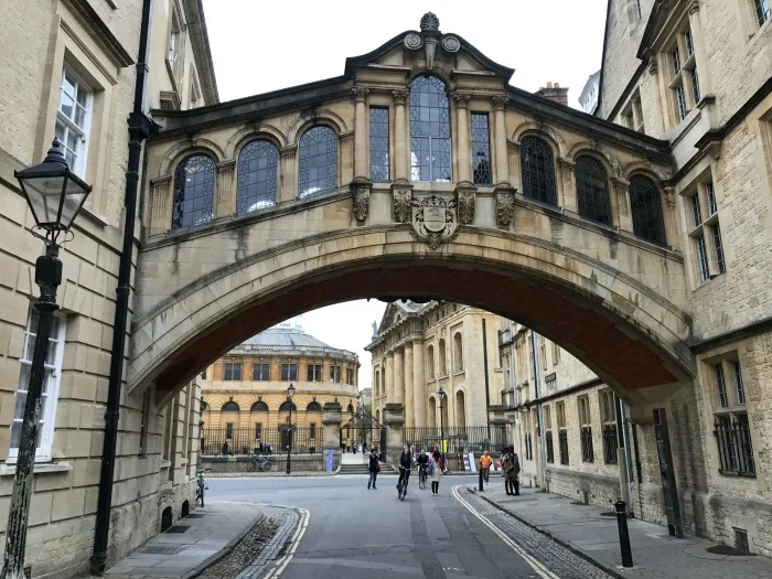 Walking tour of Oxford