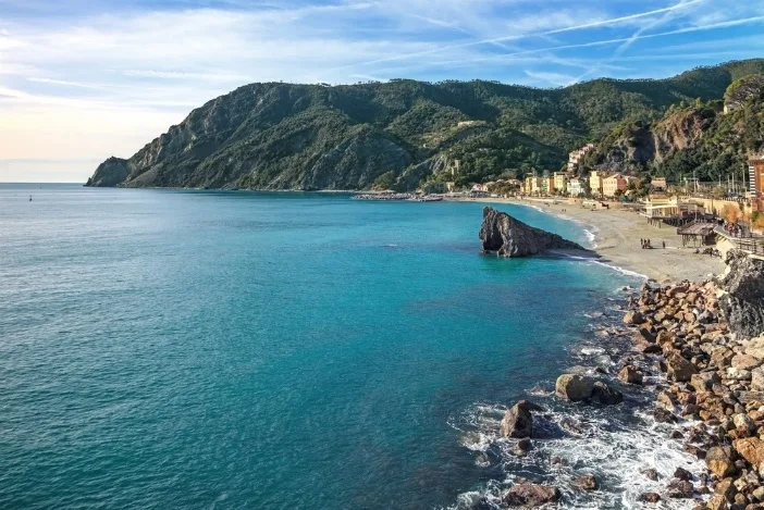 What to do in Cinque Terre in One Day - Monterosso in Cinque Terre with Ciao Florence tours