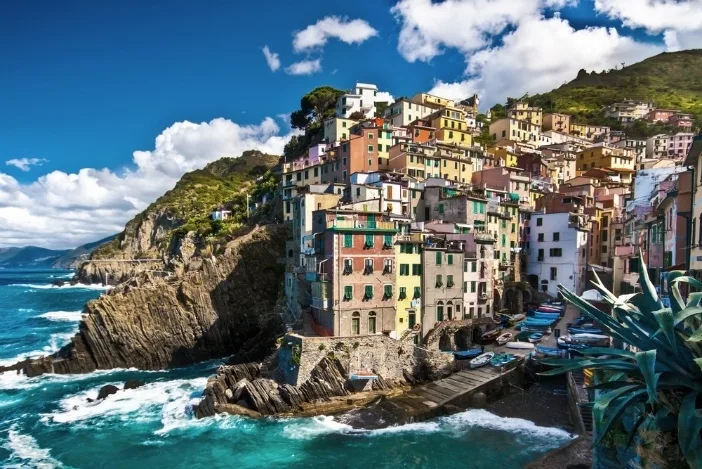 Cinque Terre 1 Day Itinerary - Riomaggiore in Cinque Terre with Ciao Florence tours