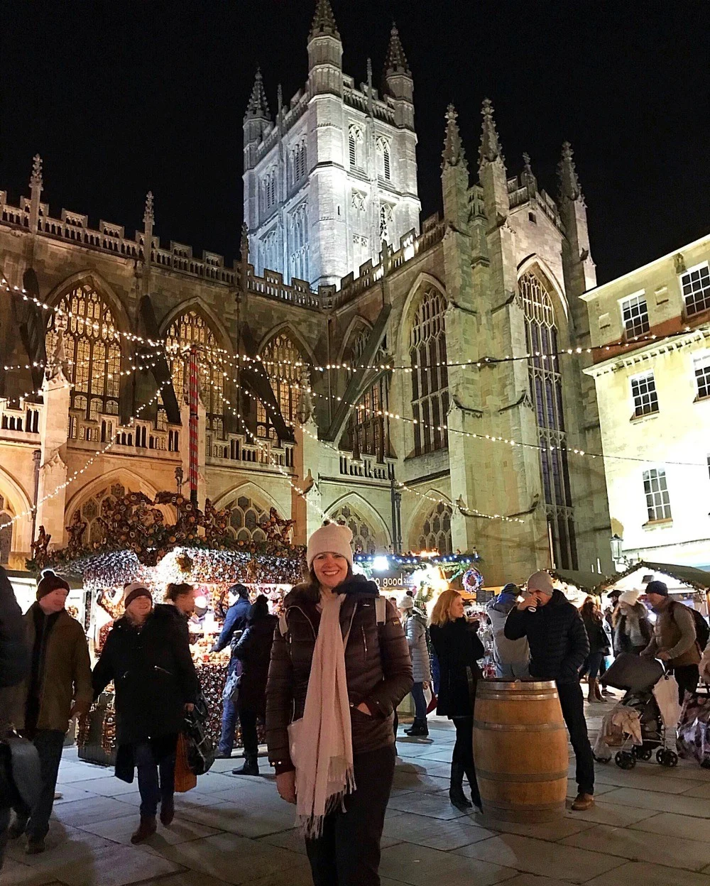 Abbey Church Yard Bath at Christmas Photo Heatheronhertravels.com