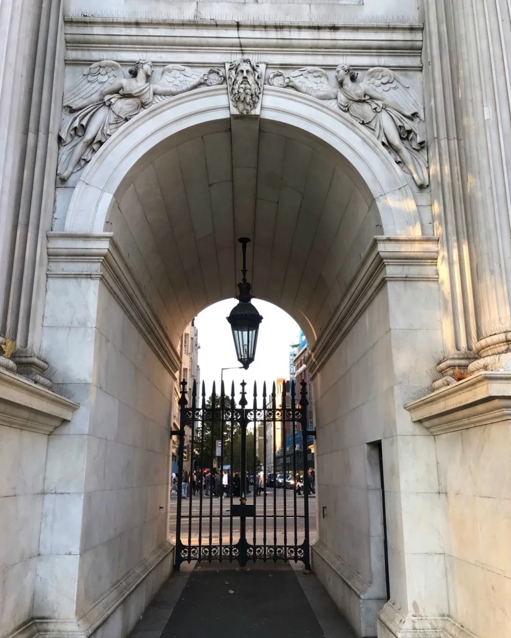 Marble Arch in London Photo Heatheronhertravels.com