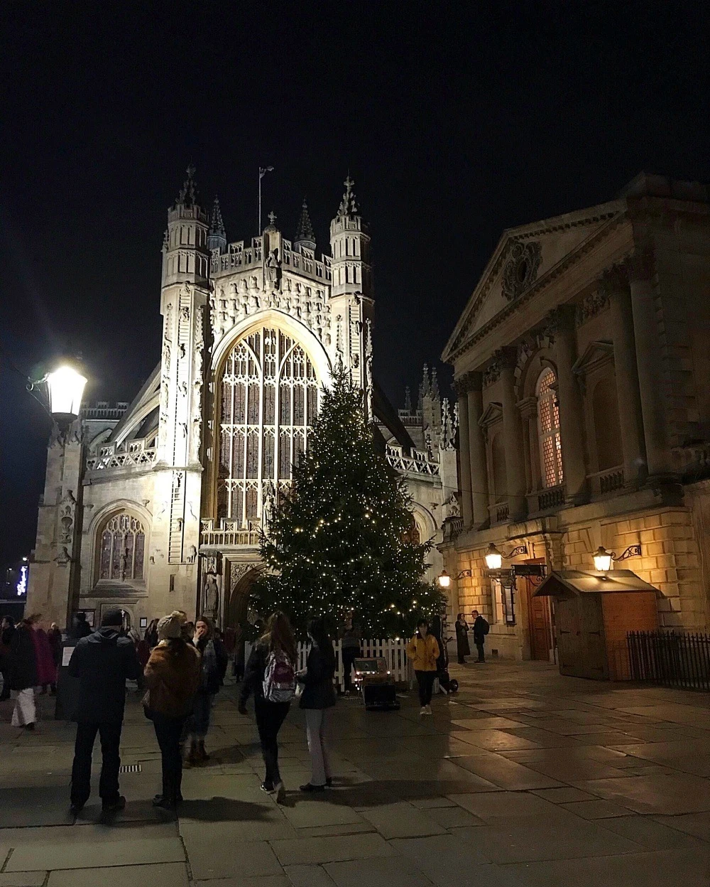 Abbey Bath at Christmas Photo Heatheronhertravels.com