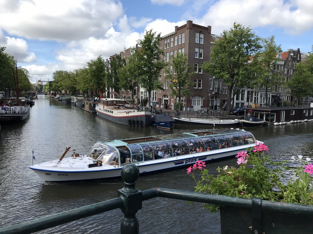 Amsterdam boat trip Photo Heatheronhertravels.com