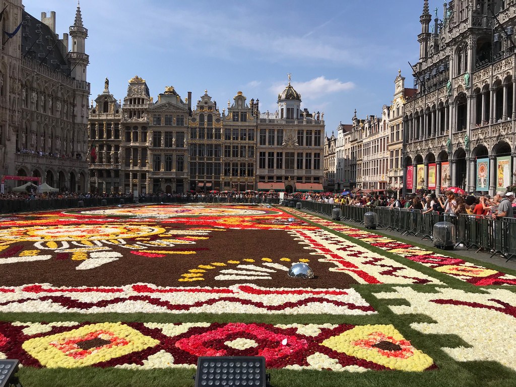 Flower carpet in Brussels Photo Heatheronhertravels.com