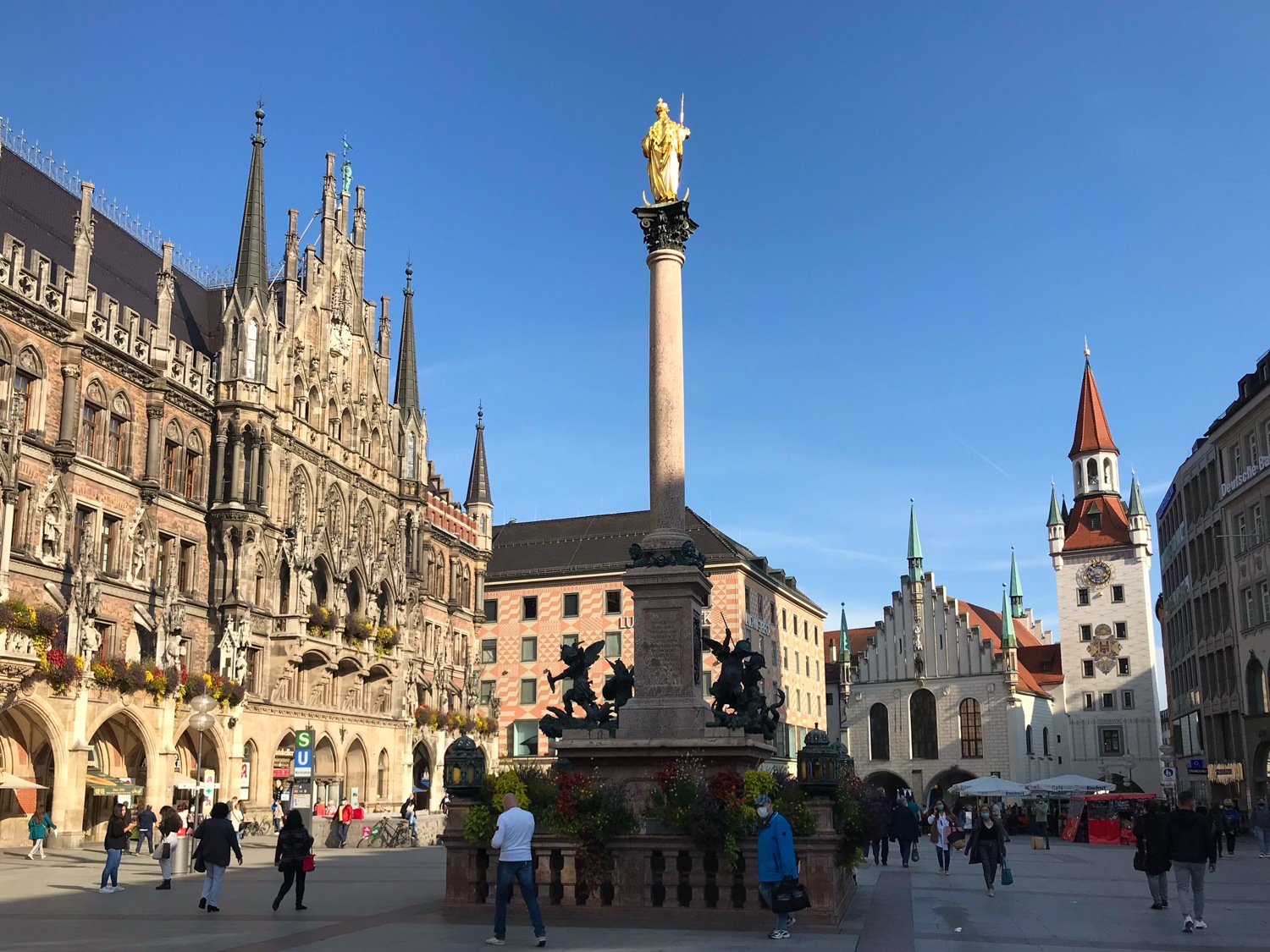 Marienplatz in Munich, Germany Photo Heatheronhertravels.com