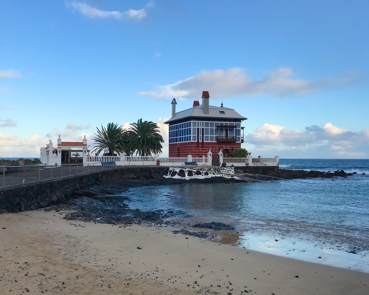 Casa Juanita / Casa Azul Lanzarote Photo Heatheronhertravels.com