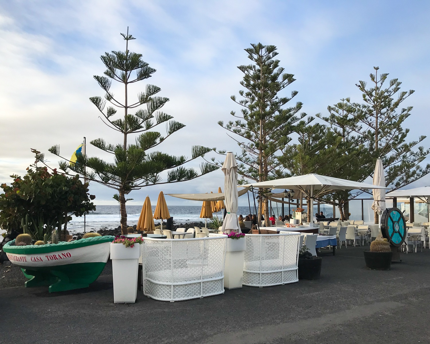 Lunch in El Golfo Lanzarote Photo Heatheronhertravels.com