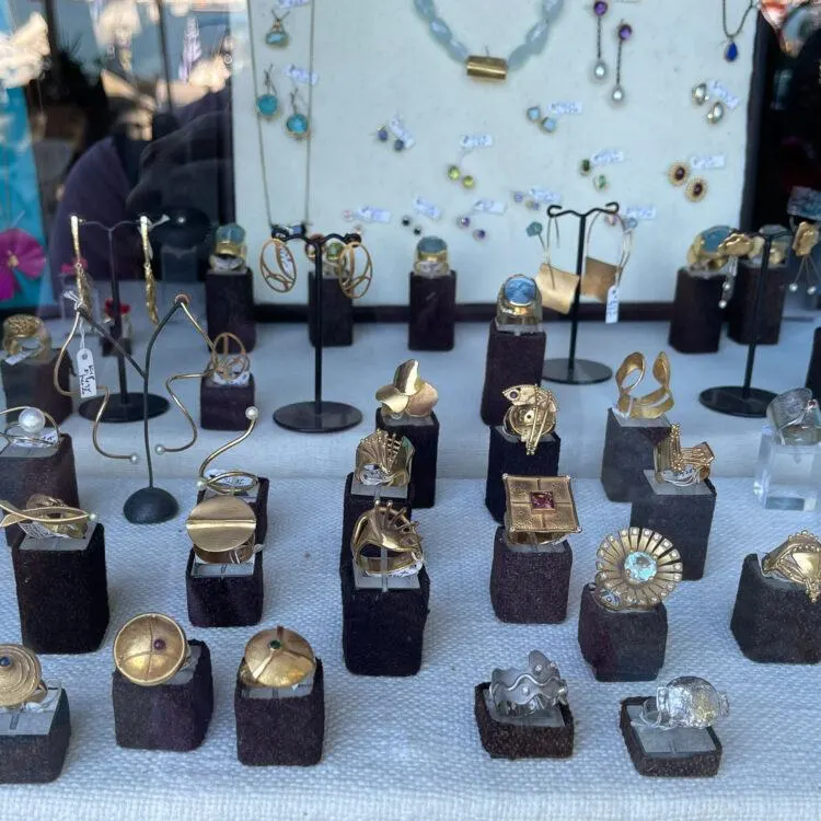 Shopping for jewellery in Skopelos Photo Heatheronhertravels.com