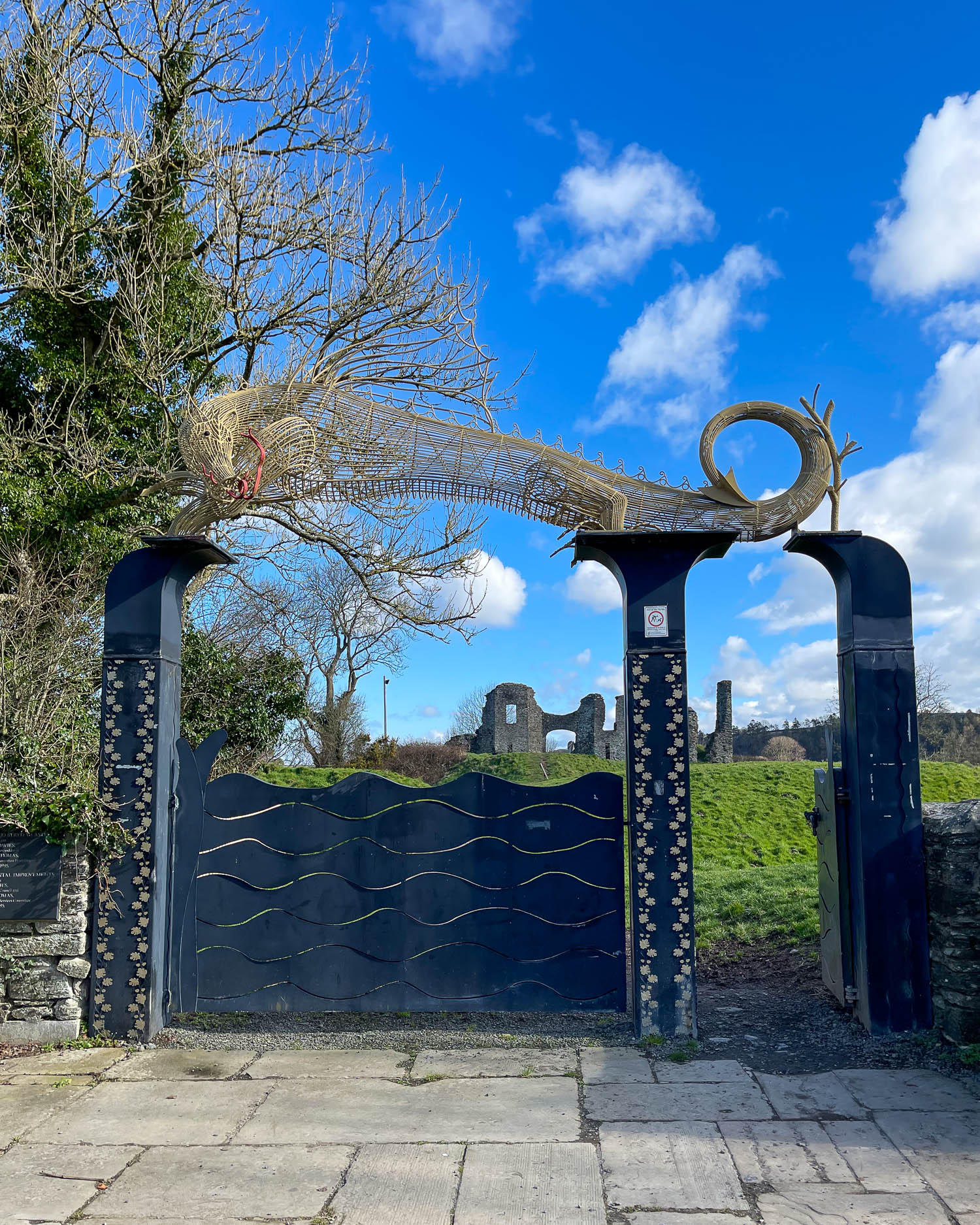 The golden dragon at Newcastle Emlyn Castle Photo Heatheronhertravels.com