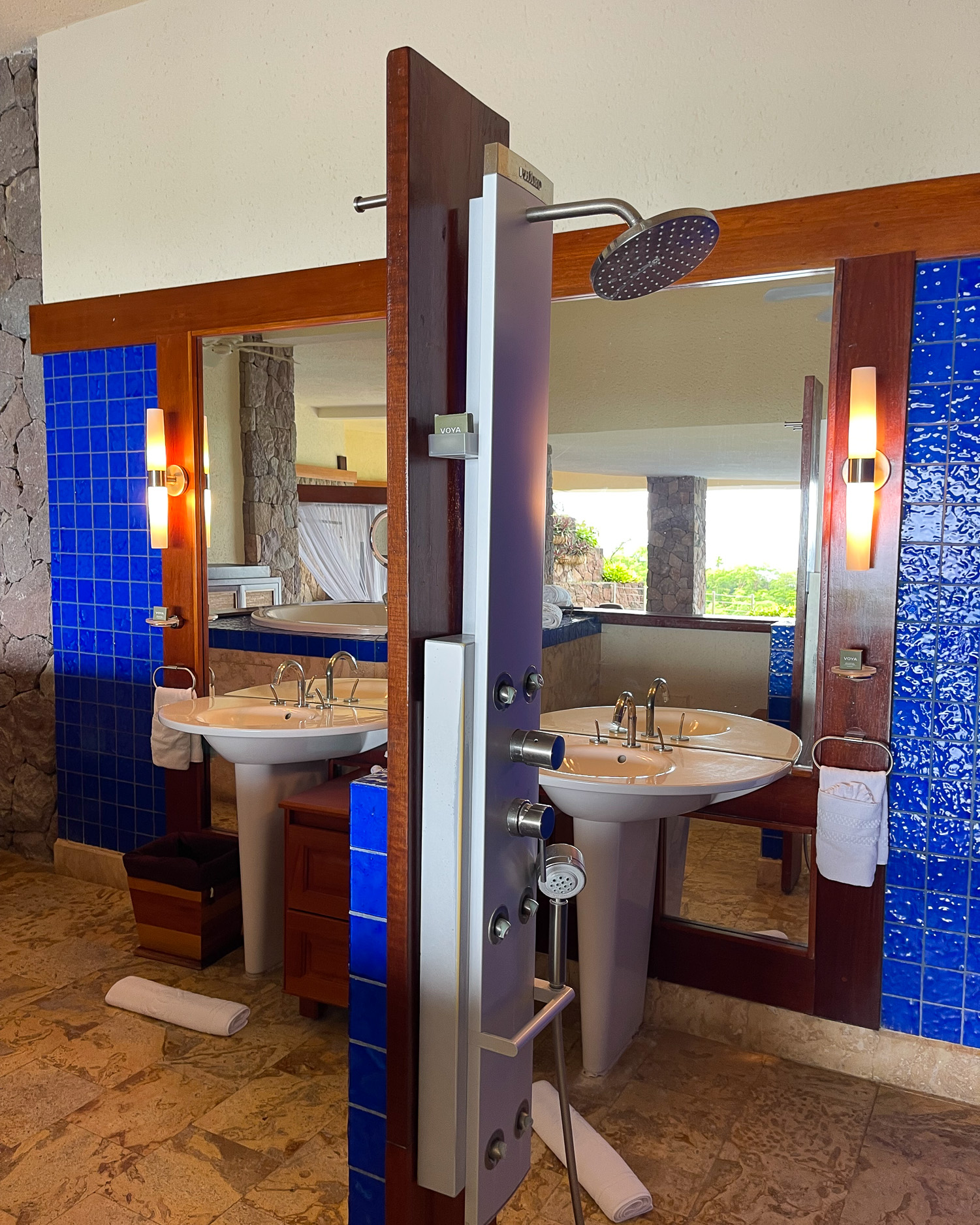 Bathroom at Jade Mountain St Lucia Photo Heatheronhertravels.com