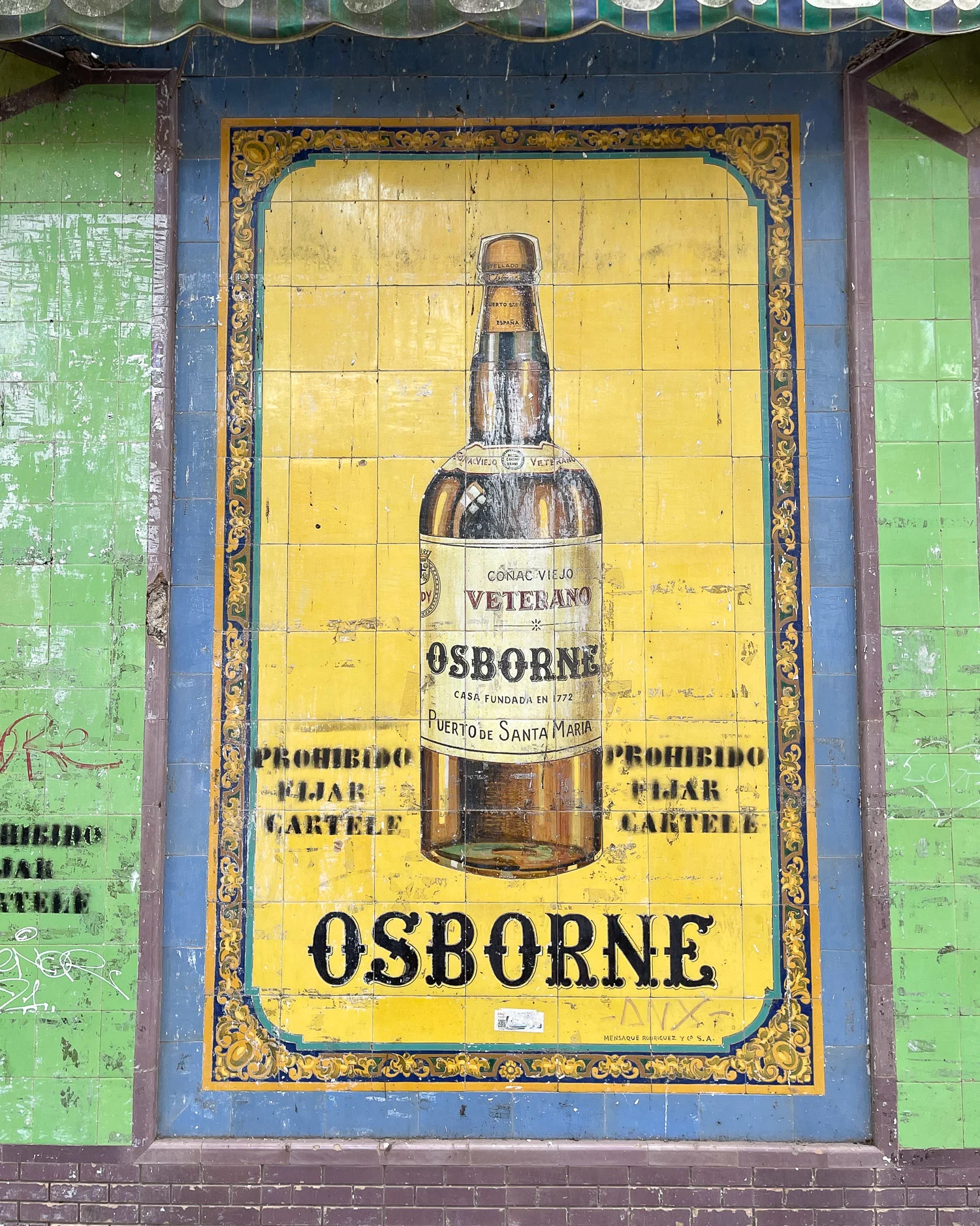 Drinks sign in Seville Spain Photo Heatheronhertravels.com