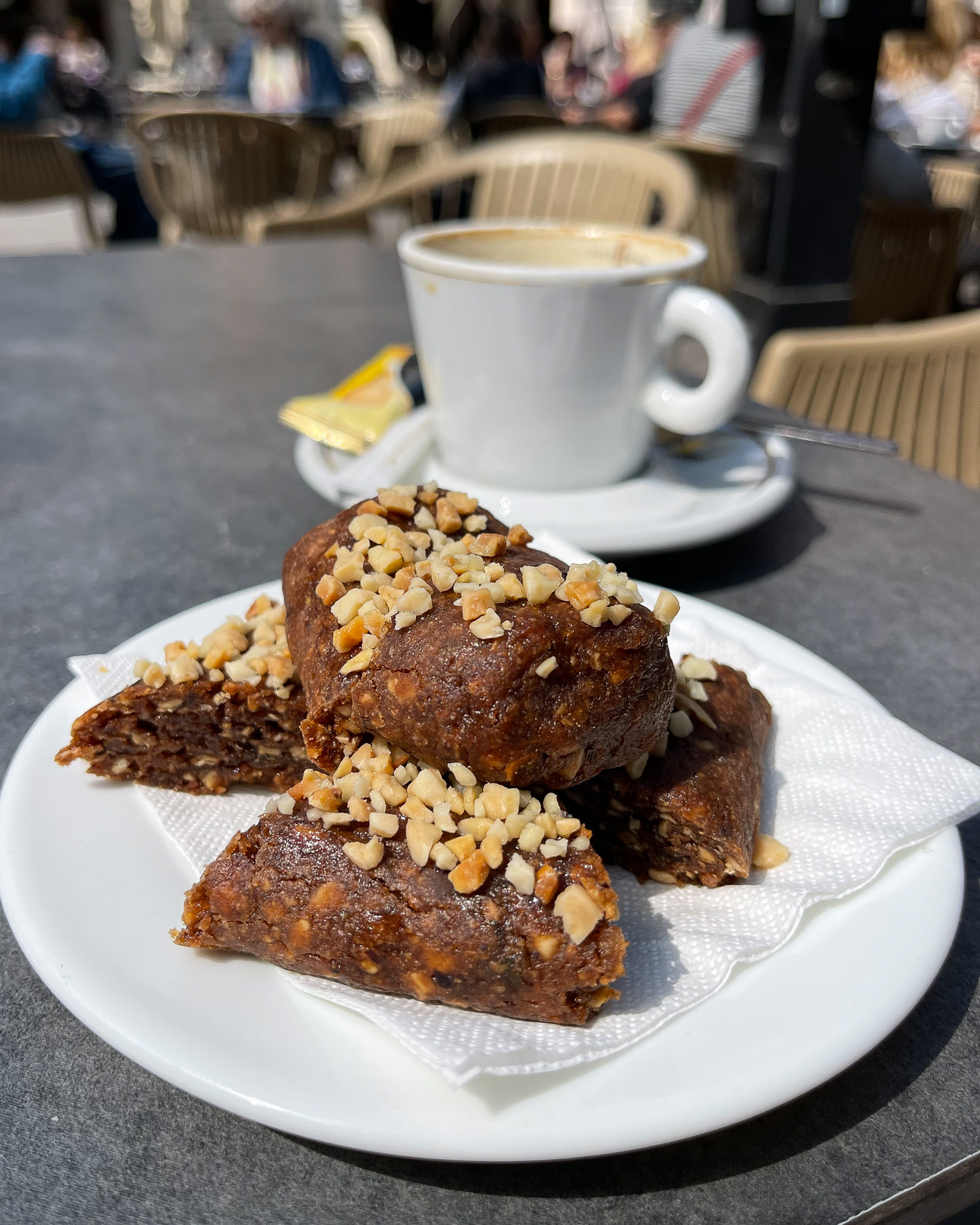 Coffee and cake in Valletta Photo Heatheronhertravels.com