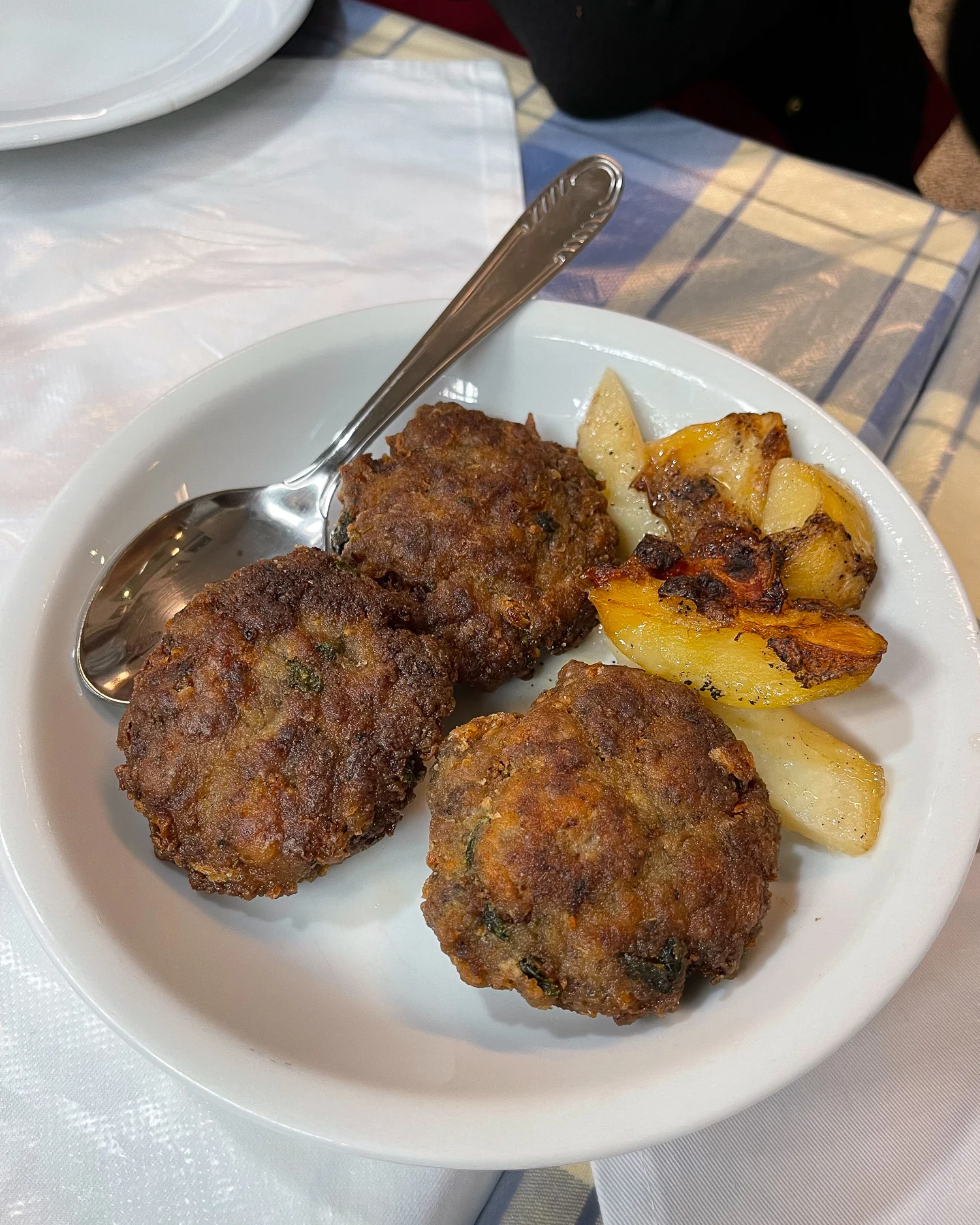 Meatballs in Thessaloniki Photo Heatheronhertravels.com