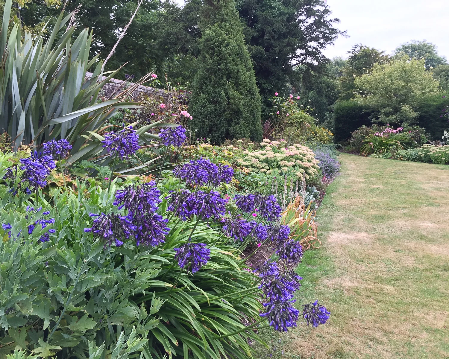 Moreton Gardens Dorset Photo Heatheronhertravels.com